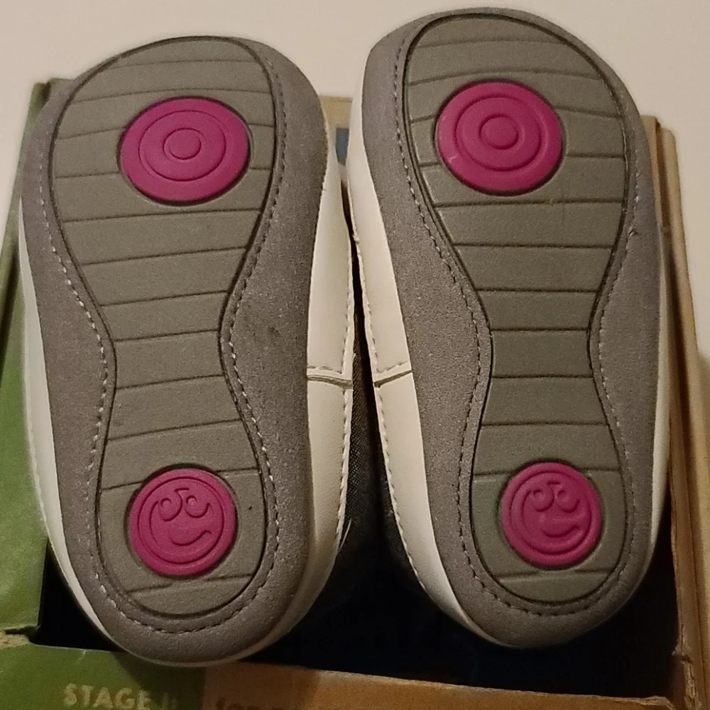 NWT Stride Rite Stage 1 Pre Walkers 12/18 mo (KS1-X)